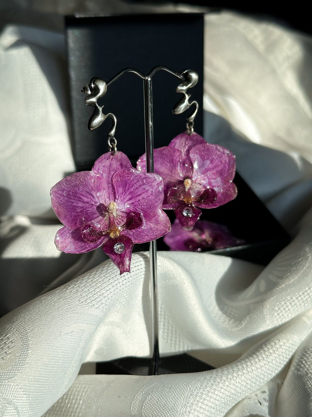 DRIPPING ORCHID
