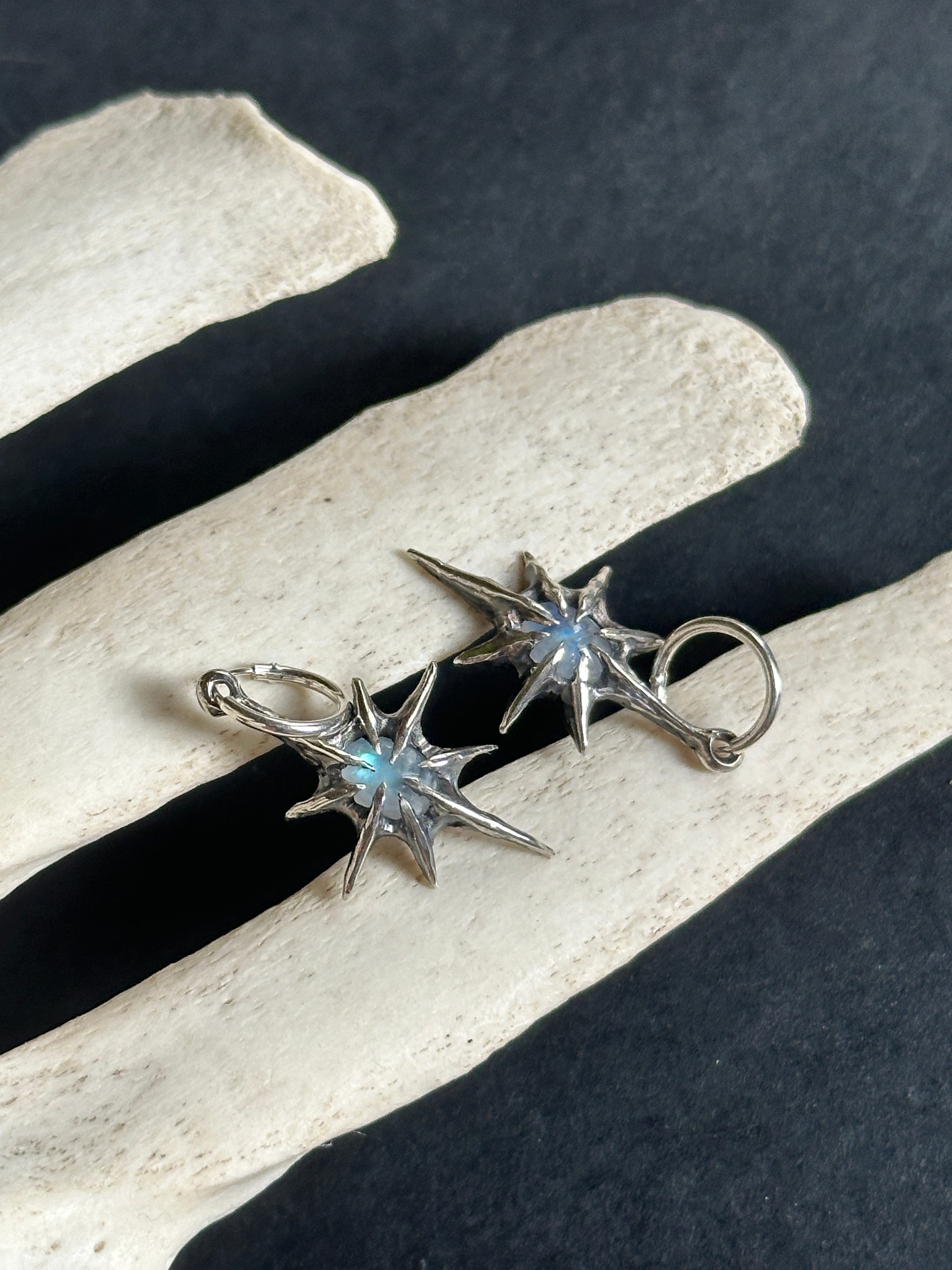 NORTH STAR WHITE LABRADORITE
